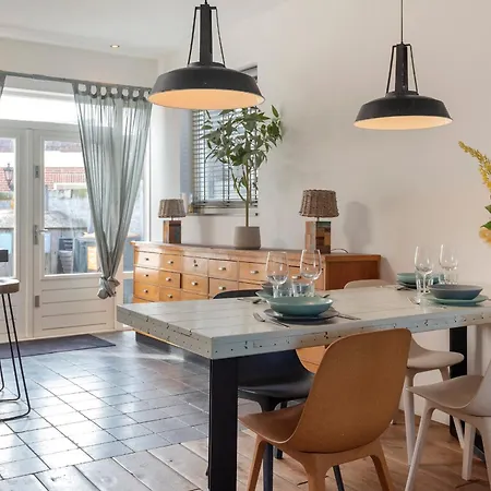 Apartment Wijkiki Surf House *