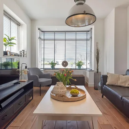 Wijkiki Surf House Διαμέρισμα Wijk aan Zee