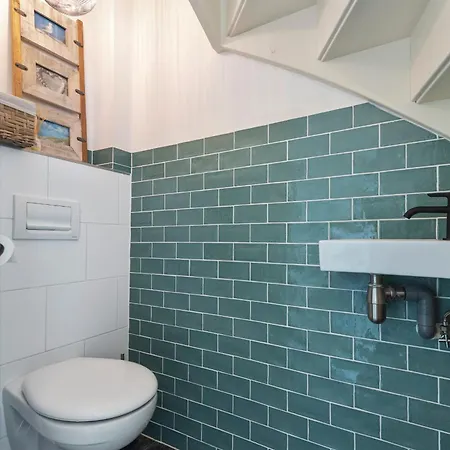 Wijkiki Surf House * Wijk aan Zee