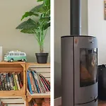 Апартаменты Wijkiki Surf House Вейк-ан-Зее