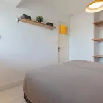 Wijkiki Surf House *